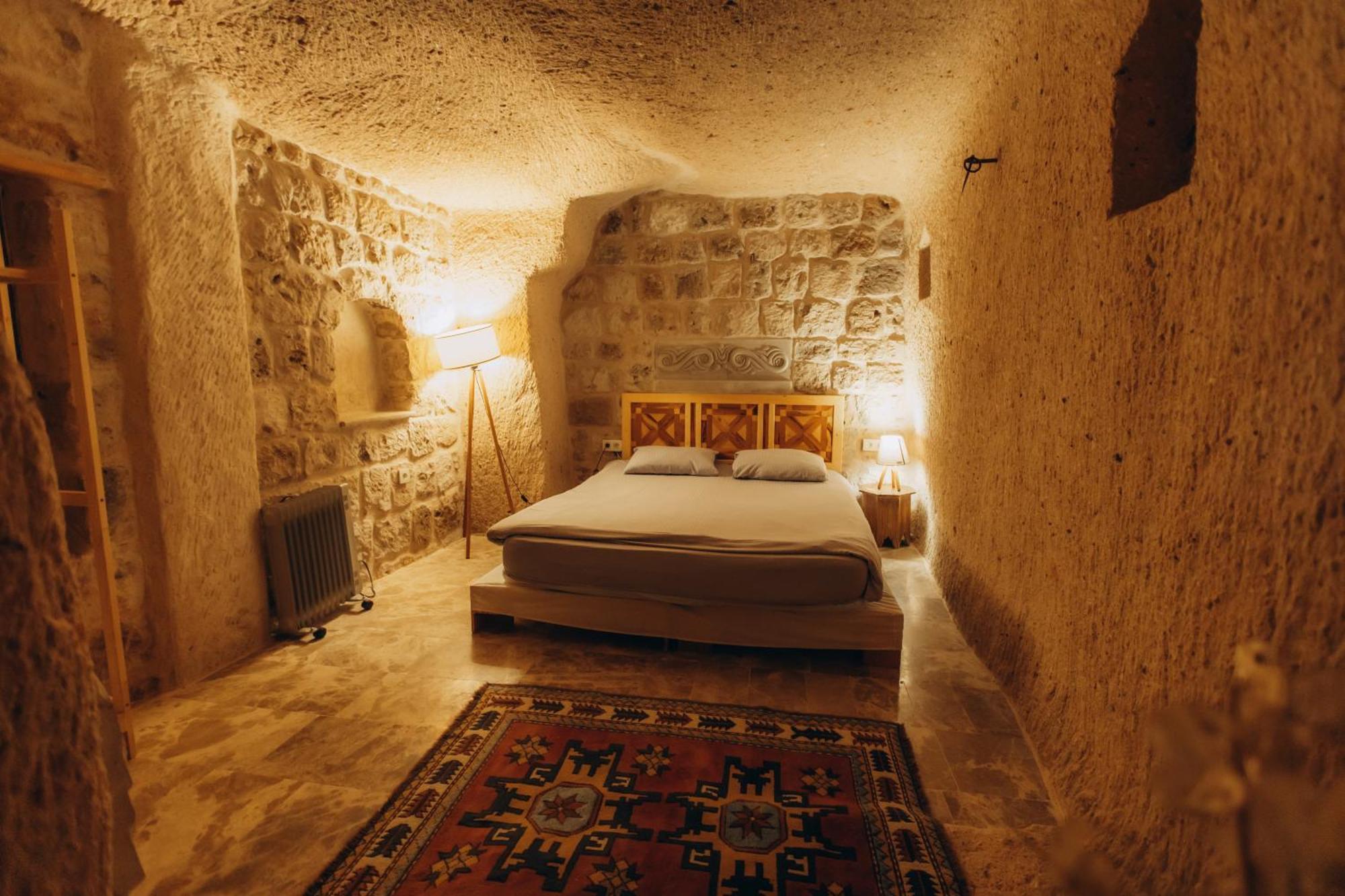 فندق أُتْشيسارفي  Anatolia Raymonde Cave House المظهر الخارجي الصورة